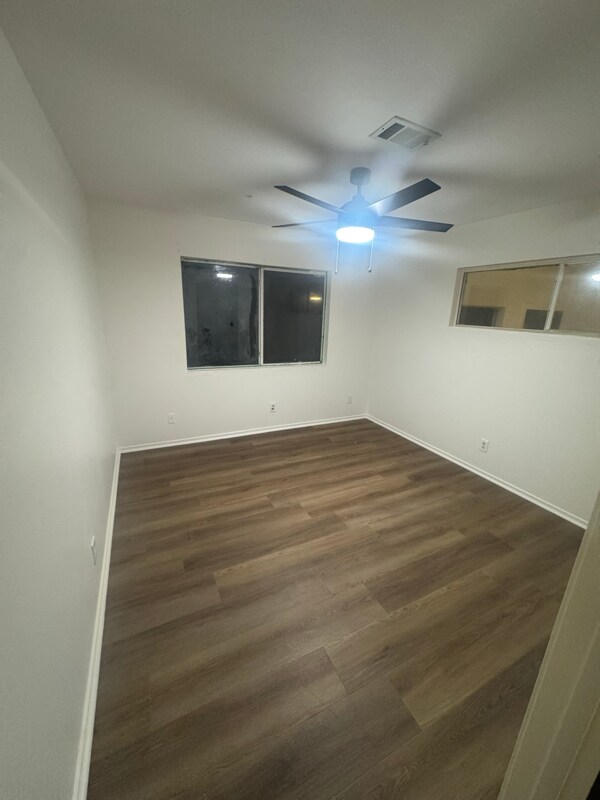 Foto del edificio - 700 S 12th St