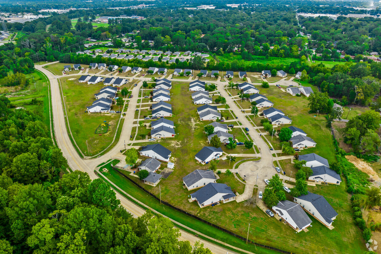 Primary Photo - Bayou Pointe Subdivision