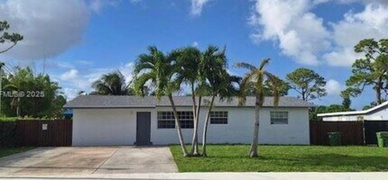 Building Photo - 3961 Park Ln