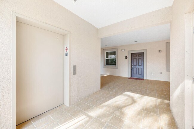 Foto del edificio - 55 Riverview Bend S