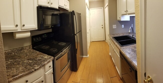 Kitchen, laundry, back door, pantry - 1674 W Village Way