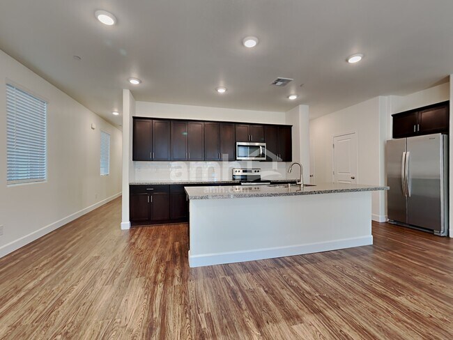Building Photo - 74 Cabaletta Lane