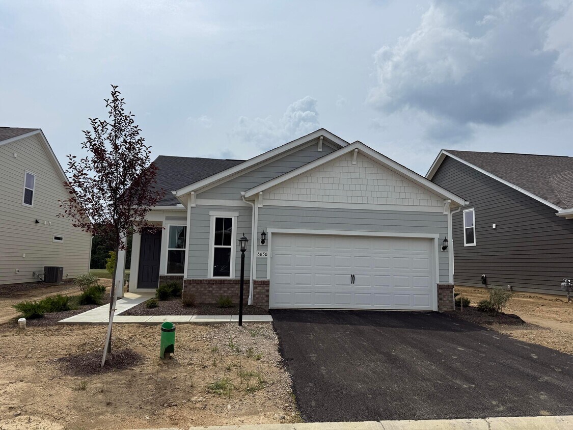 Primary Photo - 6650 Preserve Dr