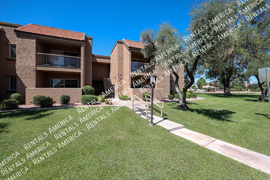 Primary Photo - 1/2 OFF OF FIRST MONTHS RENT