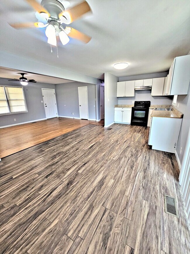 Foto del edificio - HOUSE FOR RENT - DECATUR