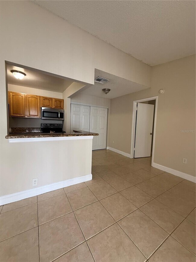 Building Photo - 3831 Bowline Cir