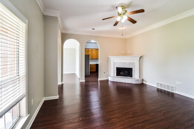 Building Photo - 4299 Rocky Top Cove