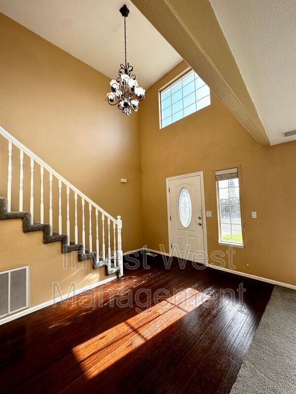 Foto del edificio - 7107 NE 148th Ct