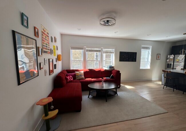 Foto del edificio - 3346 N Central Park Ave