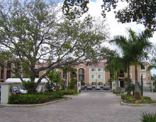 Building Photo - 6801 SW 44th St