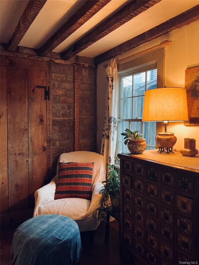 Foto del edificio - 66 Dodge St