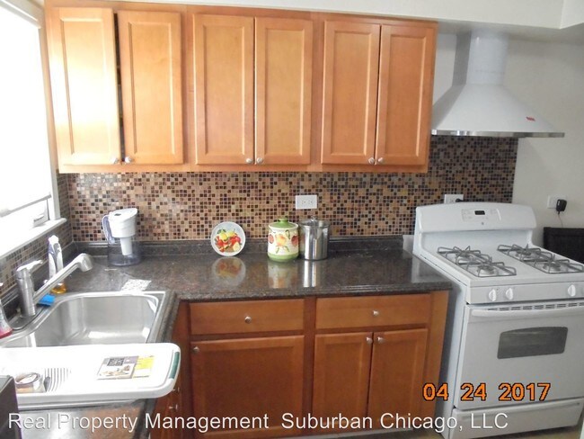 Building Photo - 2 br, 2 bath House - 5220 Oakton St #403