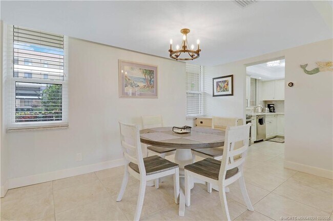 Foto del edificio - 3442 NE Causeway Blvd