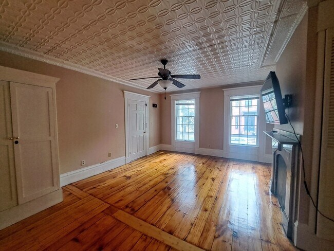 Foto del edificio - 46 Princeton St