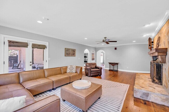 Foto del edificio - 115 Wexford Pl