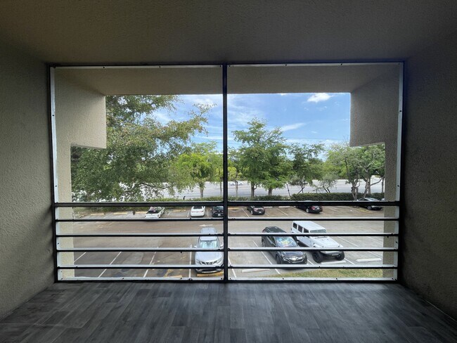 Building Photo - 4255 N University Dr