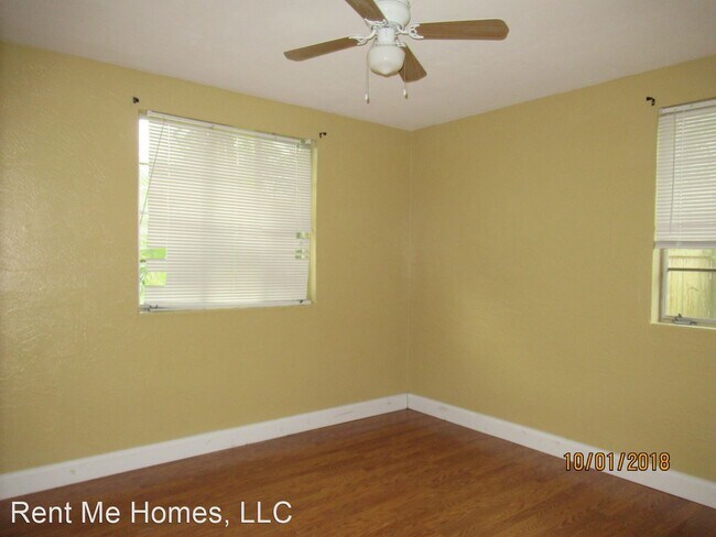 Building Photo - 2 br, 1 bath House - 554 Martha Drive