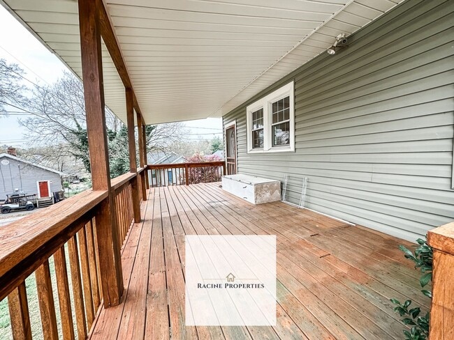 Building Photo - Charming Two Bedroom Home in Lyman