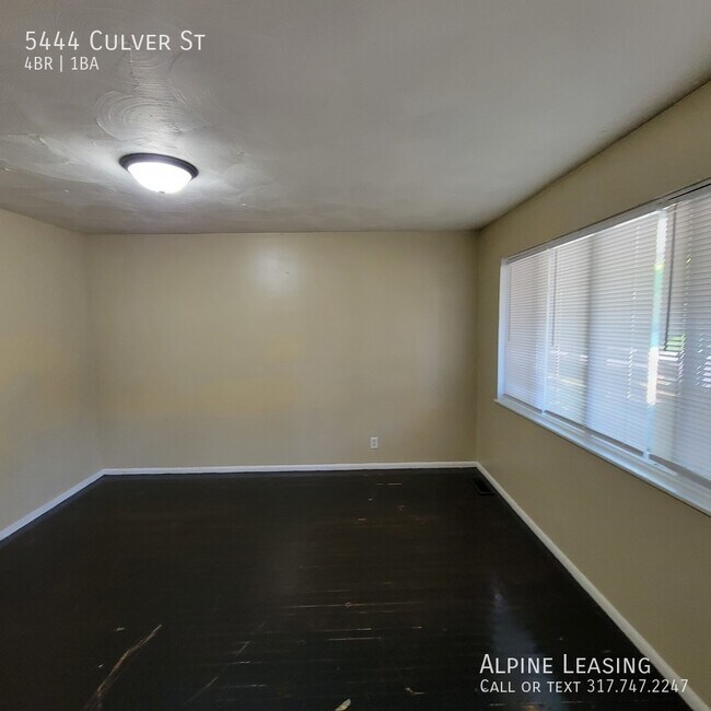 Building Photo - NEAR AUDUBON GARDENS! 4BR/1BA HOUSE!