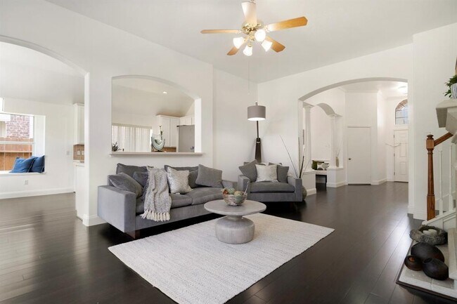 Building Photo - 10307 Cascade Hills Dr