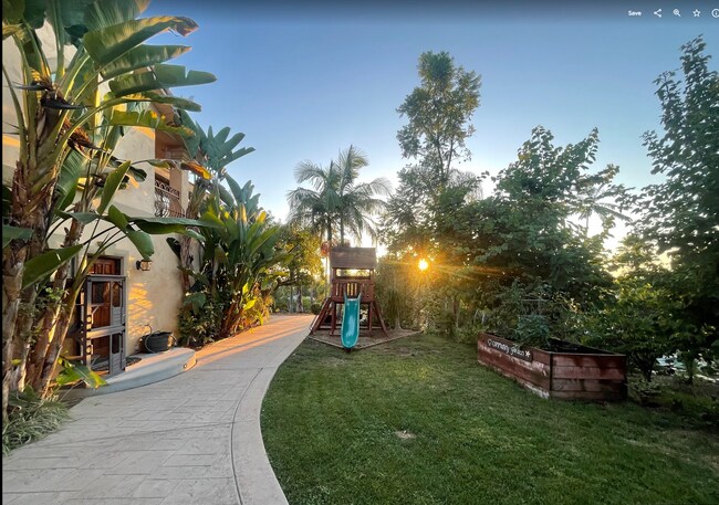 Foto del edificio - Call for your Private Showing! - Rent Ready September 1st