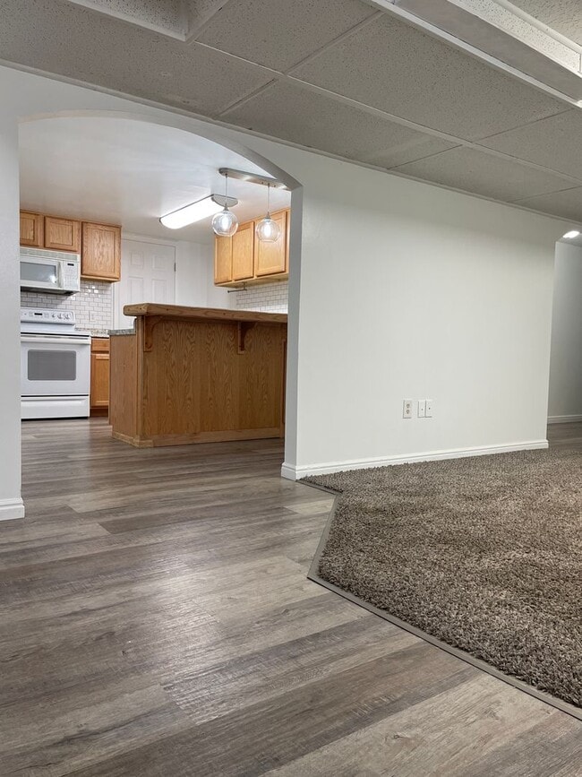 Building Photo - 5520 S 2050 W