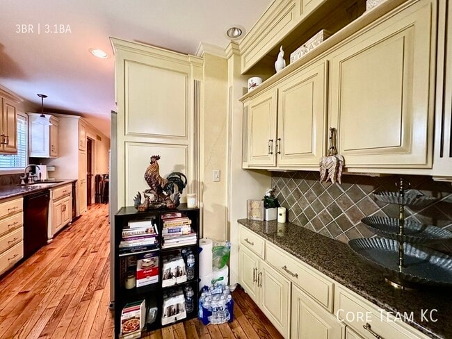 Building Photo - 4819 Jarboe St