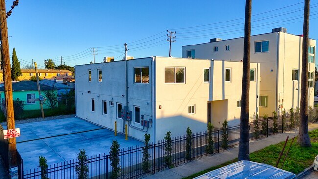 Building Photo - 8414 McKinley Ave