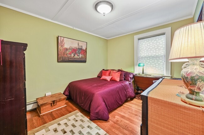 2nd Bedroom - 42 1/2 Adrian Ave