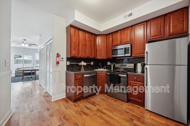 Foto del edificio - 3209 W Montgomery Ave