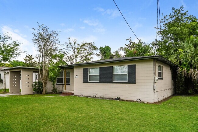 Foto del edificio - 2615 Ligustrum Rd
