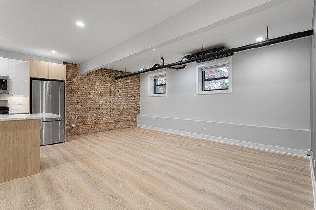 Foto del edificio - 1245 W Morse Ave