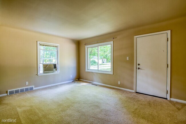 Building Photo - 4 br, 2 bath House - 3575 S Commerce Rd