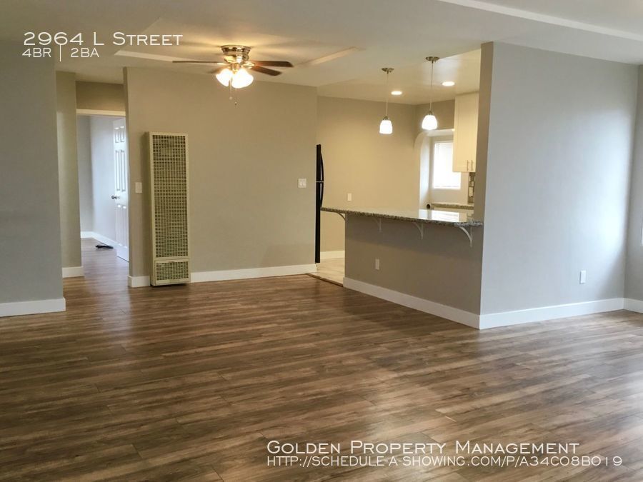 Foto principal - 2964 L St