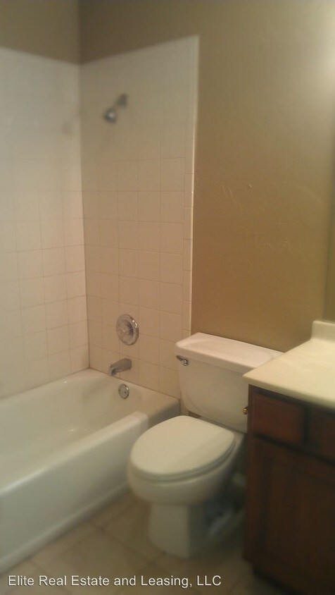 Building Photo - 1 br, 1 bath House - 715 S. LOCUST
