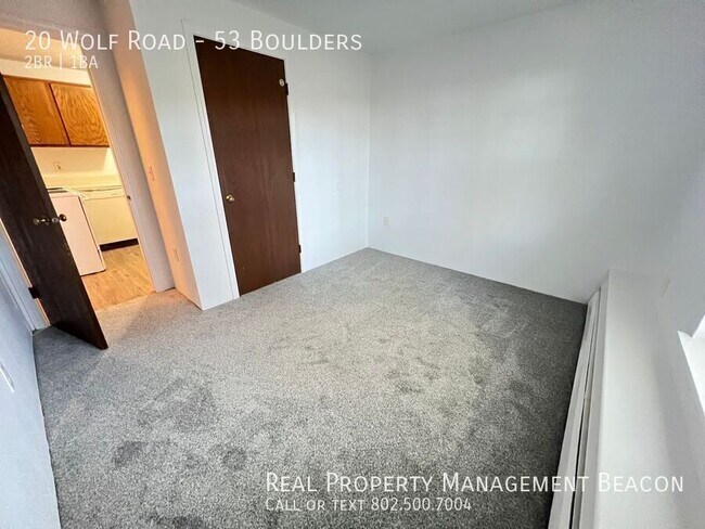 Foto del edificio - 20 Wolf Rd