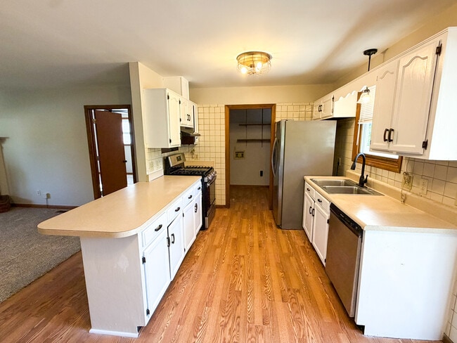 Foto del edificio - 812 Free Silver Rd