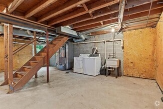 Building Photo - 109-111-111 Stonecliff Dr