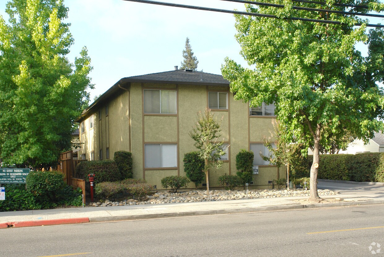 Primary Photo - 170 W Rincon Ave