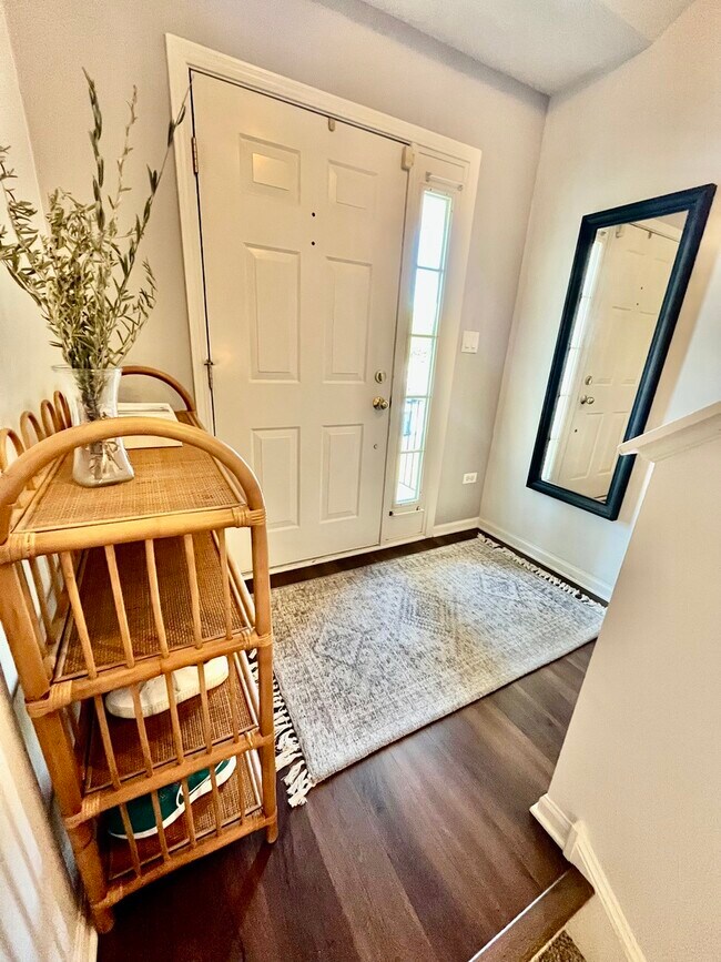 Building Photo - 2469 Wilton Ln