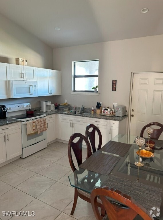 Building Photo - 2861 Tropicana Blvd