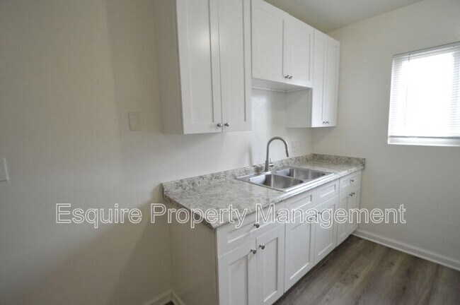 Foto del edificio - 730 E Channel Islands Blvd