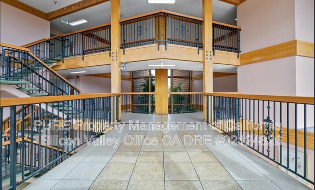 Building Photo - 375 Clifford Ave