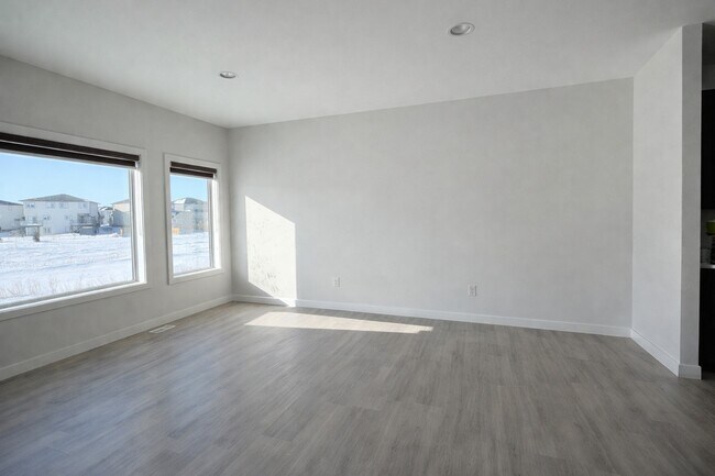 Building Photo - 62 Ken Wong Bay