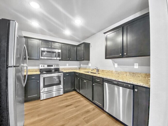 Foto del edificio - 214 SW Lily St