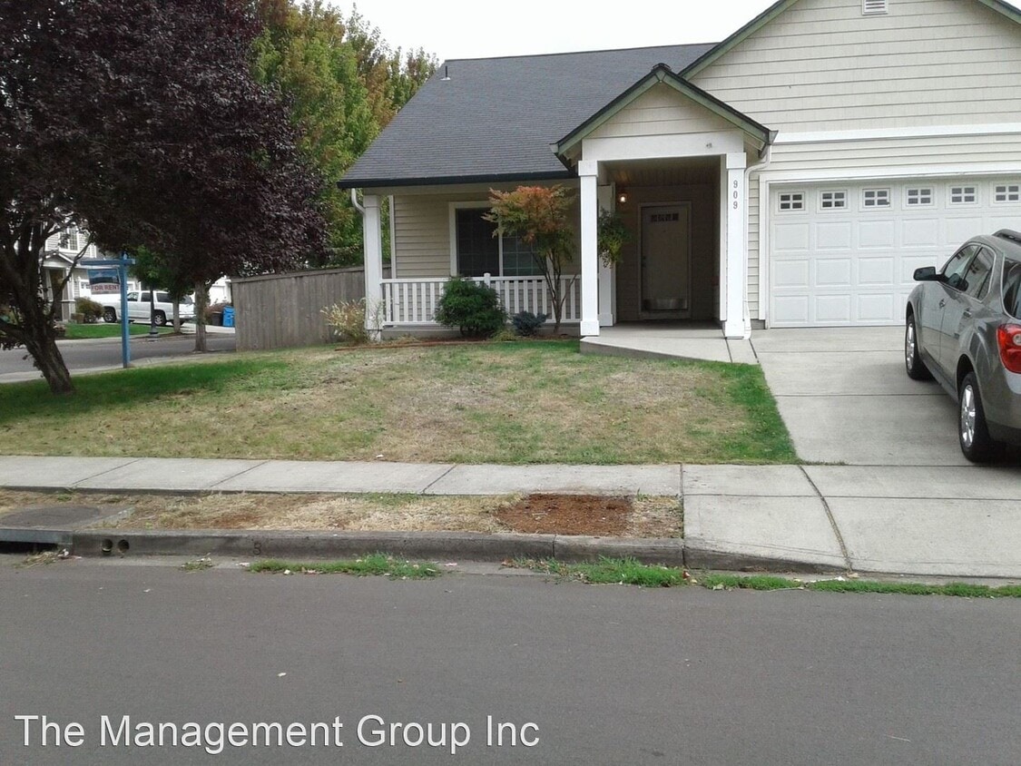 Primary Photo - 3 br, 2 bath House - 909 NW 13th Ave