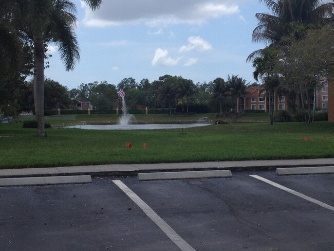 Foto del edificio - 2 Bedroom 2 Bath available in the Enclave