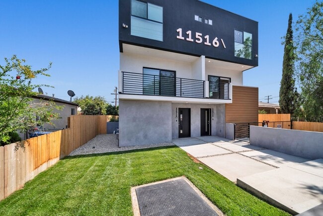 Building Photo - 11516 Victory Blvd