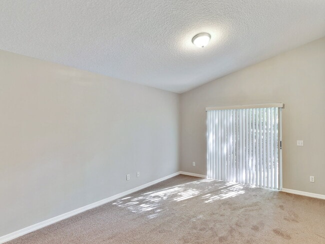 Building Photo - 343 S Lancelot Ave