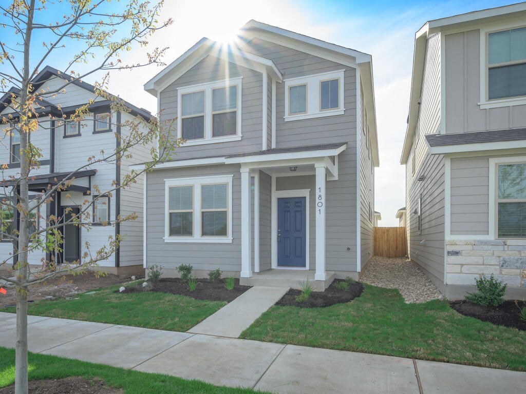 Foto principal - 1801 Artesian Springs Xing